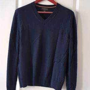 Banana Republic Blue sweater medium